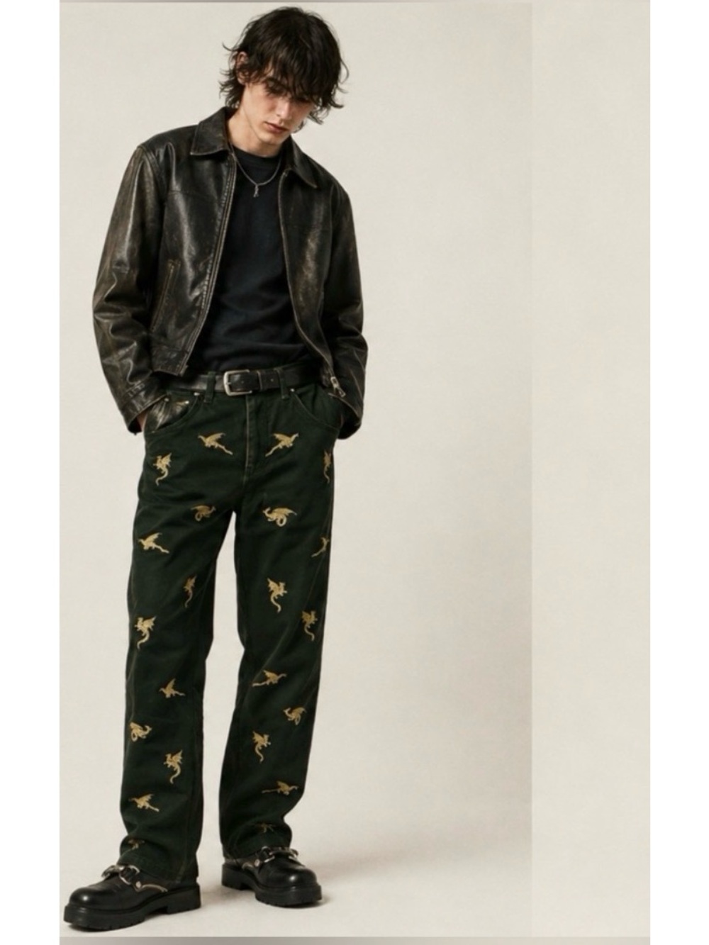 Hot Lava Retro High Waisted Straight Leg Gold Dragon Embroidered Jeans Medium